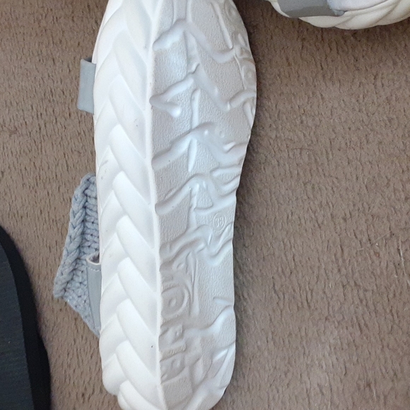 Shoes and boots and Sandal all size 7 to 7 1/2 - Picture 8 of 16